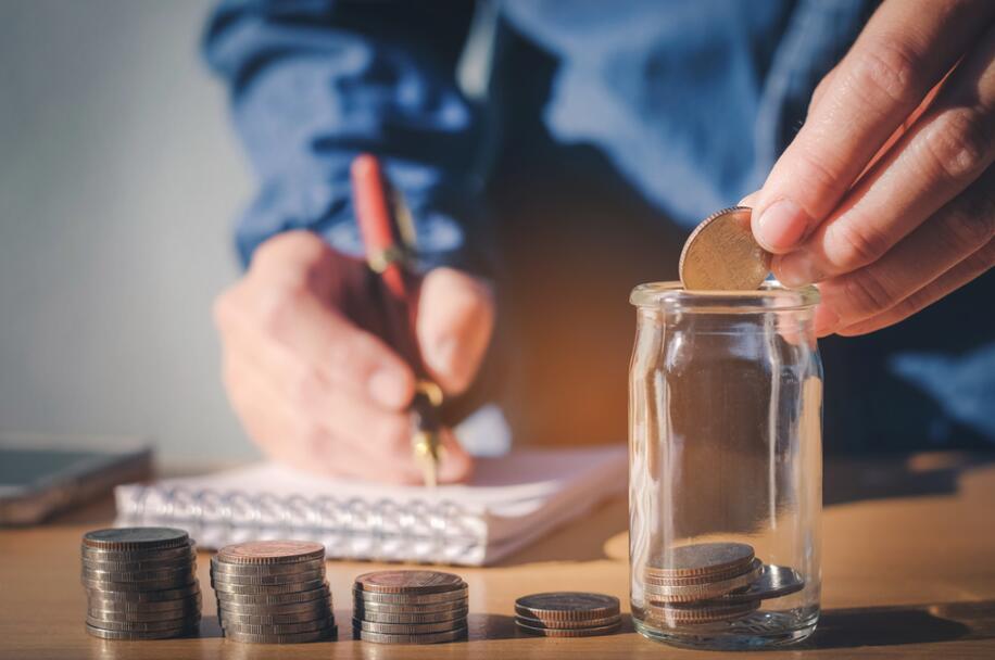 無痛存退休金》外商老總為何敢45歲退休？靠3大投資方法滾出千萬